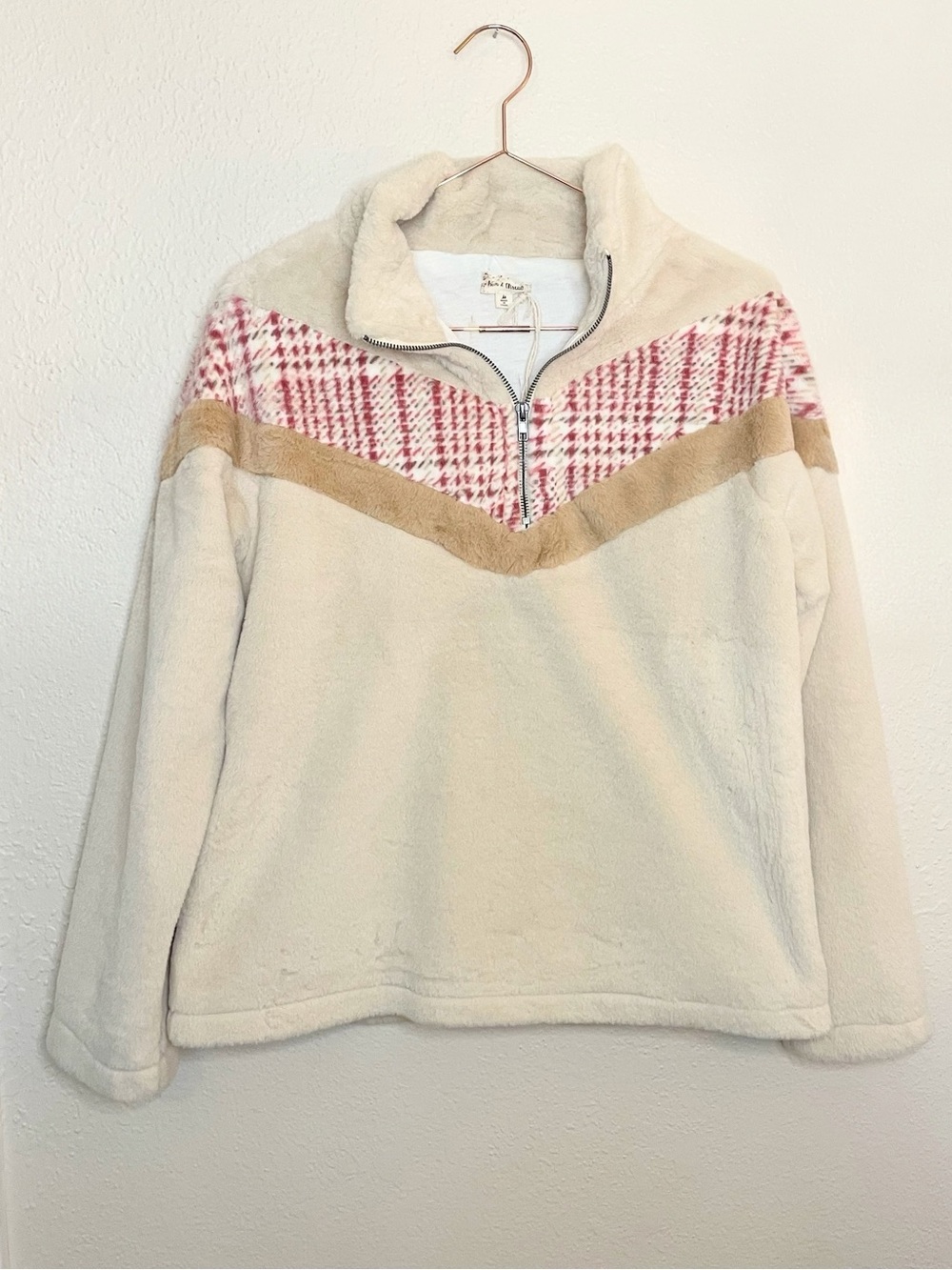 Hem & Thread NWT Faux Fur Quarter Zip Pullover M